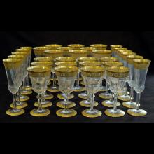 32 verres en cristal de Saint-Louis, Thistle